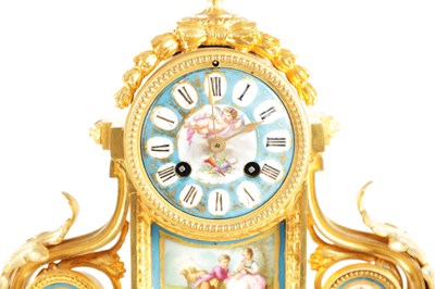 Lot 1091 - A 19TH CENTURY FRENCH GILT METAL AND PORCELAIN MANTEL CLOCK