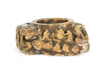 Lot 236 - A CARVED CHINESE SOAPSTONE BRUSH POT