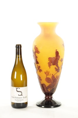 Lot 20 - A LARGE GALLE CAMEO GLASS VASE