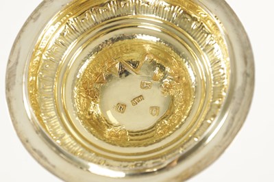 Lot 397 - A LARGE GEORGE III SILVER AND SILVER GILT TANKARD