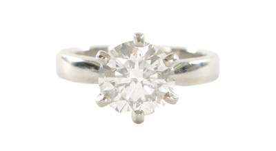 Lot 328 - A LADIES' PLATINUM 3CT DIAMOND SOLITAIRE RING.