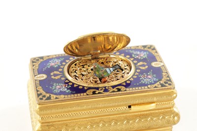 Lot 1266 - A FINE MID 20TH CENTURY ENAMEL SINGING BIRD BOX BY KARL GRIESBAUM