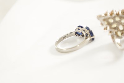 Lot 374 - A COLLECTION OF THREE LADIES RINGS