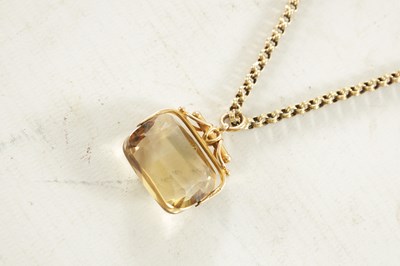 Lot 508 - A 9CT GOLD CHAIN WITH 9CT GOLD CITRINE FOB PENDANT