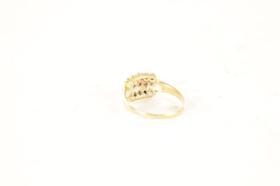 Lot 473 - A VINTAGE GOLD RUBY AND DIAMOND RING