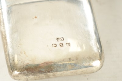 Lot 532 - A COLLECTION OF SILVER ITEMS