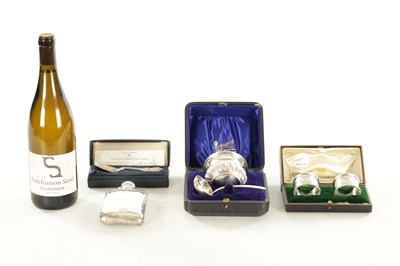 Lot 532 - A COLLECTION OF SILVER ITEMS