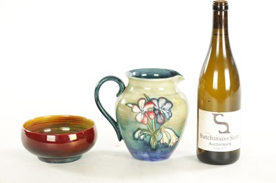Lot 85 - A 1940'S WALTER MOORCROFT JUG AND BOWL