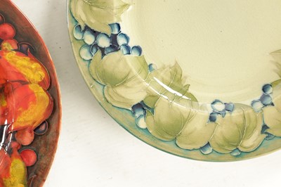 Lot 84 - A PAIR OF 1930/40'S W MOORCROFT PLATES AND ANOTHER
