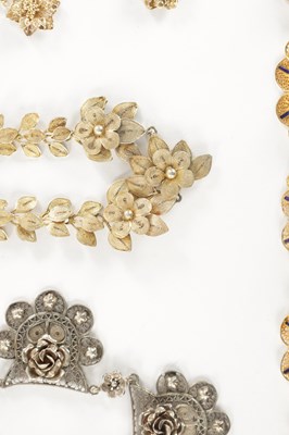 Lot 458 - A COLLECTION OF VINTAGE SILVER AND SILVER GILT JEWELLERY