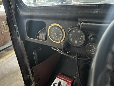 Lot 751 - A 1931 AUSTIN SALOON MOTOR CAR
