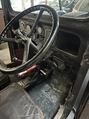 Lot 751 - A 1931 AUSTIN SALOON MOTOR CAR