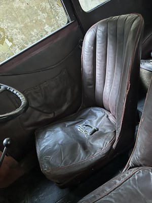 Lot 751 - A 1931 AUSTIN SALOON MOTOR CAR