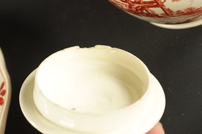 Lot 46 - A LATE 18TH CENTURY LEEDS CREAMWARE TEAPOT