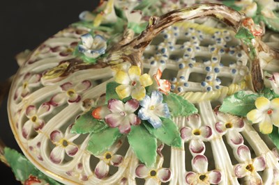Lot 139 - A WORCESTER PORCELAIN CHESTNUT BASKET AND COVER WITH ENAMELLED FLOWER DECORATION