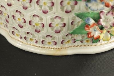 Lot 139 - A WORCESTER PORCELAIN CHESTNUT BASKET AND COVER WITH ENAMELLED FLOWER DECORATION