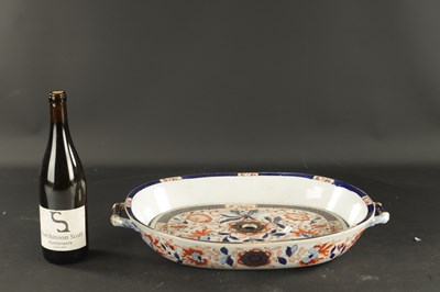 Lot 189 - A 19TH CENTURY IRONSTONE LARGE DISH AND DRAINER