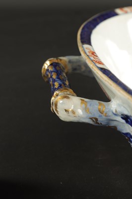 Lot 189 - A 19TH CENTURY IRONSTONE LARGE DISH AND DRAINER