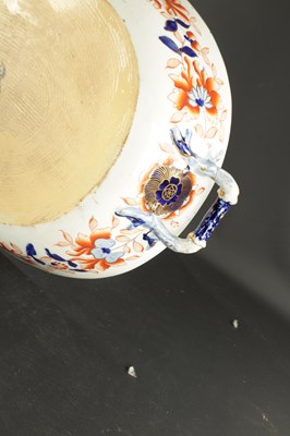 Lot 189 - A 19TH CENTURY IRONSTONE LARGE DISH AND DRAINER