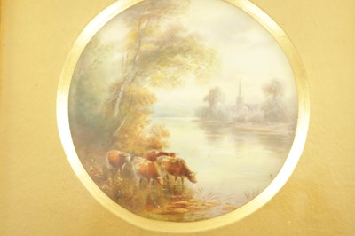 Lot 67 - A PAIR OF ROYAL WORCESTER CIRCULAR HANGING PLAQUES BY JOHN STINTON