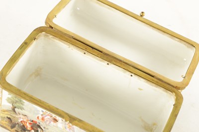 Lot 84 - A 19TH CENTURY NAPLES CAPODIMONTE STYLE PORCELAIN AND GILT BRASS MOUNTED CASKET