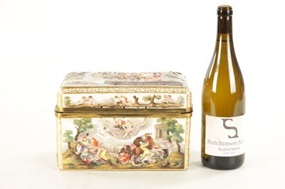 Lot 84 - A 19TH CENTURY NAPLES CAPODIMONTE STYLE PORCELAIN AND GILT BRASS MOUNTED CASKET
