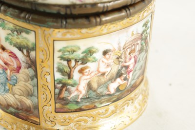 Lot 70 - A 19TH CENTURY NAPLES CAPODIMONTE STYLE PORCELAIN AND GILT BRASS MOUNTED CASKET