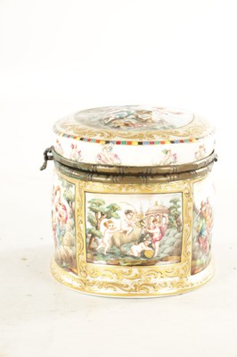 Lot 70 - A 19TH CENTURY NAPLES CAPODIMONTE STYLE PORCELAIN AND GILT BRASS MOUNTED CASKET