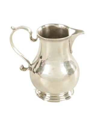 Lot 401 - A GEORGE II SPARROW BEAK SILVER CREAM JUG
