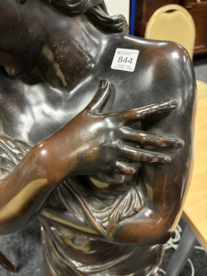 Lot 844 - JEAN ANTOINE HOUDON (1741-1828) A LARGE EARLY 19TH CENTURY REGENCY PATINATED BRONZE SCULPTURE OF A CLASSICAL SEMI NUDE LADY