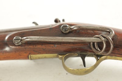 Lot 523 - A GEORGE III BRITISH MILITARY ISSUE PAGET CAVALRY CARBINE BY TOWER