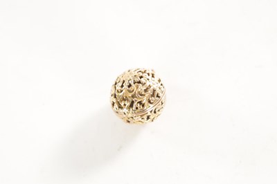 Lot 287 - A RARE 17TH/18TH CENTURY BEZOAR STONE IN 14CT GOLD FILIGREE WORK OUTER CASE