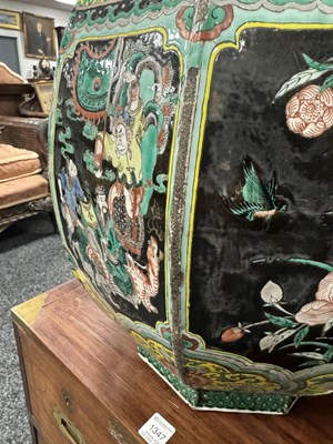 Lot 133 - AN IMPRESSIVE PAIR OF 19TH CENTURY CHINESE FAMILLE NOIRE DOUBLE GOURD HALL VASES