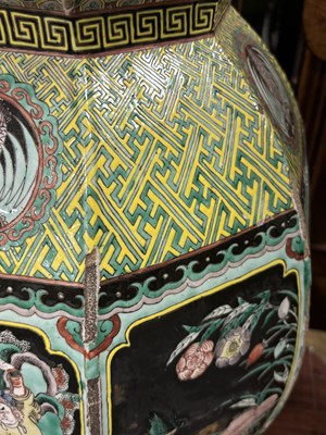 Lot 133 - AN IMPRESSIVE PAIR OF 19TH CENTURY CHINESE FAMILLE NOIRE DOUBLE GOURD HALL VASES