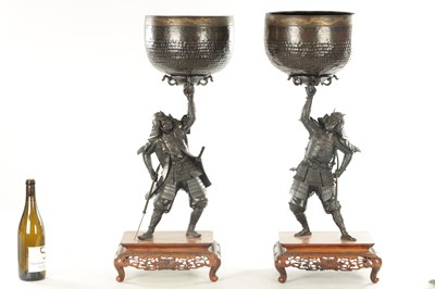 Lot 211 - A PAIR OF JAPANESE MEIJI PERIOD BRONZE SAMURAI WARRIOR GONGS