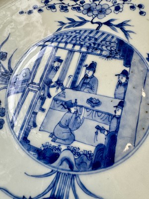 Lot 95 - A PAIR OF LARGE CHINESE QING DYNASTY BLUE AND WHITE PORCELAIN CHARGERS