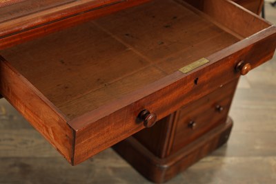 Lot 1255 - A GOOD 19TH CENTURY MAHOGANY PARTNERS DESK OF SMALL SIZE