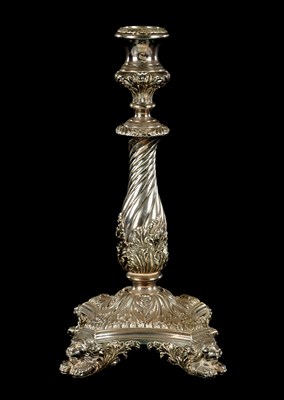 Lot 403 - A LARGE 19TH CENTURY SILVER PLATED CANDLESTICK / CENTREPIECE
