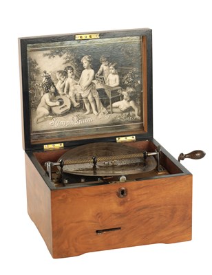 Lot 569 - A LATE 19TH CENTURY SYMPHONION MUSIC BOX