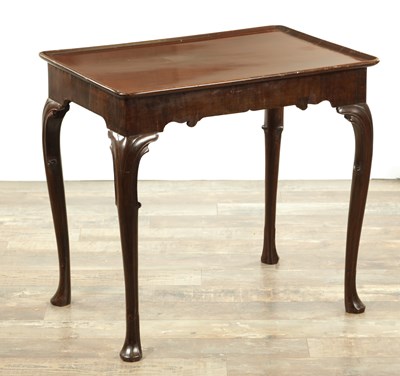 Lot 1317 - AN 18TH CENTURY MAHOGANY SILVER TABLE