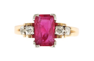 Lot 326 - A LADIES 15CT ROSE GOLD RUBY AND DIAMOND RING