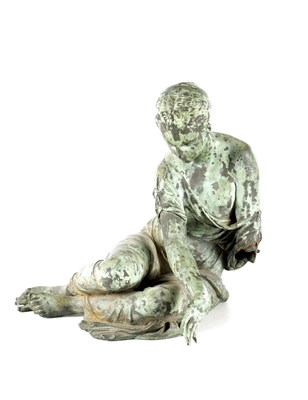 Lot 747 - AN 18TH / 19TH CENTURY PATINATED BRONZE SCULPTURE OF A CLASSICAL LADY