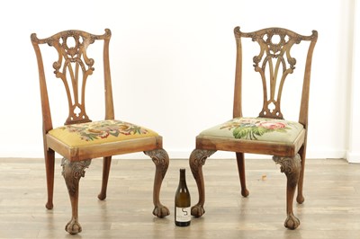 Lot 1251 - A GOOD PAIR OF GEORGE III MAHOGANY CHIPPENDALE DESIGN SIDE CHAIRS