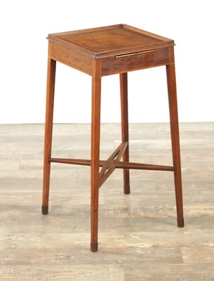 Lot 1313 - A GOOD AND RARE GEORGE III ROSEWOOD AND AMARILLO WOOD KETTLE STAND