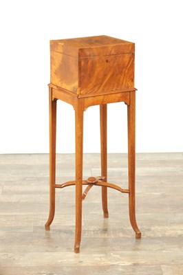 Lot 1236 - A GOOD LATE 19TH CENTURY FIGURED SATINWOOD DRESSING WORK BOX