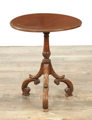 Lot 1276 - A LATE 19TH CENTURY MAHOGANY OCCASIONAL TABLE