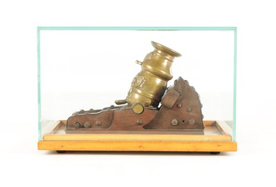 Lot 754 - A 20TH CENTURY BRONZE MODEL OF A MORTAR CANNON