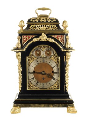Lot 986 - A LATE 19TH CENTURY ENGLISH ORMOLU MOUNTED QUARTER CHIMING BRACKET CLOCK