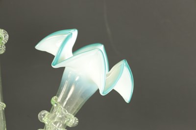 Lot 38 - A 19TH CENTURY VENETIAN BLUE AND GREEN THREE GLASS TRUMPET EPERGNE