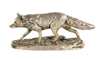 Lot 419 - A 20TH CENTURY FILLED SILVER SCULPTURE OF A FOX